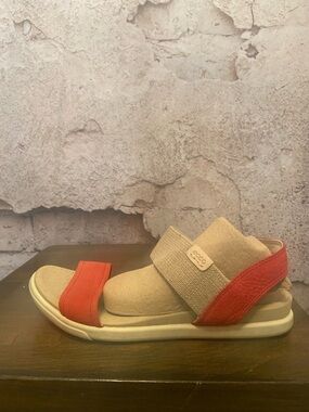 ECCO Rust Leather Stretch Sandals